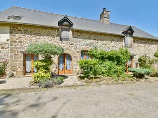 Longère et corps de ferme 8 pièces