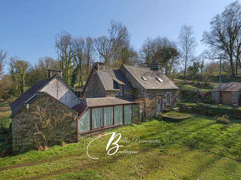 Longère et corps de ferme 5 pièces