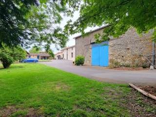 Longère et corps de ferme 8 pièces