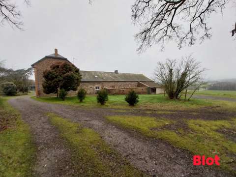 Longère et corps de ferme 9 pièces