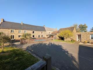 Longère et corps de ferme 7 pièces