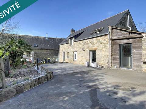 Longère et corps de ferme 5 pièces Elven 56