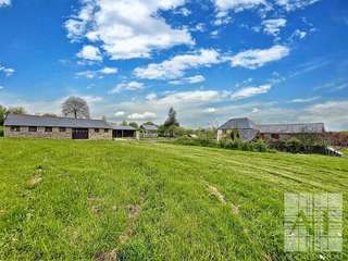 Longère et corps de ferme 10 pièces