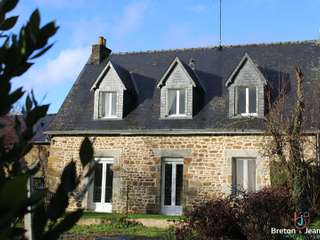 Longère et corps de ferme 6 pièces