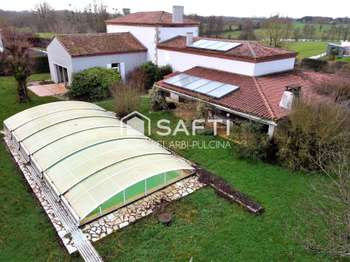 Longère et corps de ferme 7 pièces
