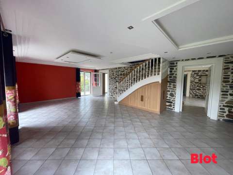 Longère et corps de ferme 6 pièces