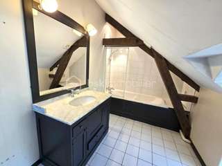 Longère et corps de ferme 8 pièces