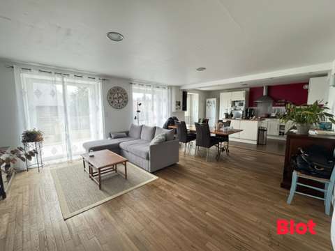 Longère et corps de ferme 6 pièces Guichen 35