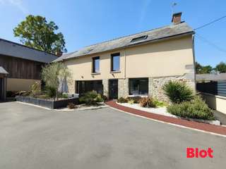 Longère et corps de ferme 11 pièces