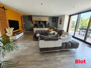 Longère et corps de ferme 11 pièces