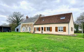 Photo Longère et corps de ferme Huillé