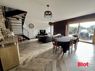 Longère et corps de ferme 5 pièces