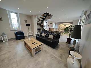 Longère et corps de ferme 9 pièces