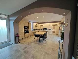 Longère et corps de ferme 9 pièces