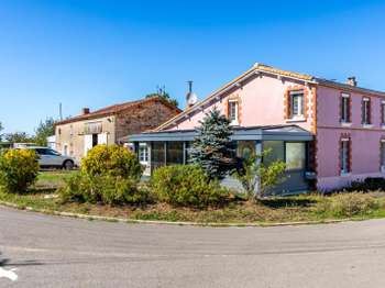 Vente Longère et corps de ferme 4 chambresLa Ferrière