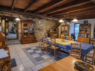 Longère et corps de ferme 16 pièces