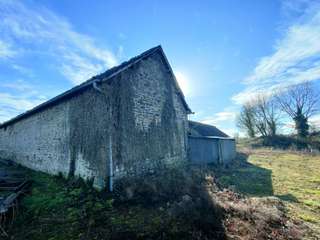 Longère et corps de ferme 1 pièce