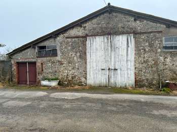 Longère et corps de ferme 1 pièce