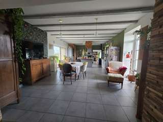 Longère et corps de ferme 8 pièces