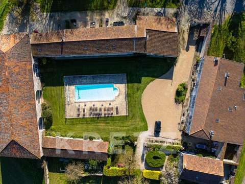 Longère et corps de ferme 39 pièces