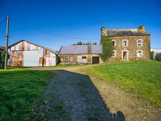 Longère et corps de ferme 5 pièces