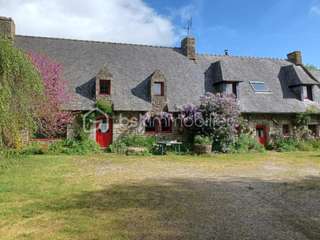 Longère et corps de ferme 7 pièces