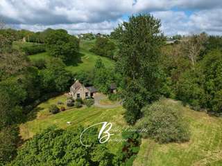 Longère et corps de ferme 6 pièces