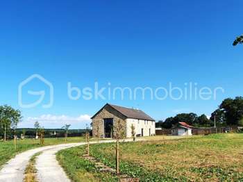 Longère et corps de ferme 10 pièces