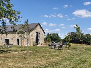 Longère et corps de ferme 10 pièces
