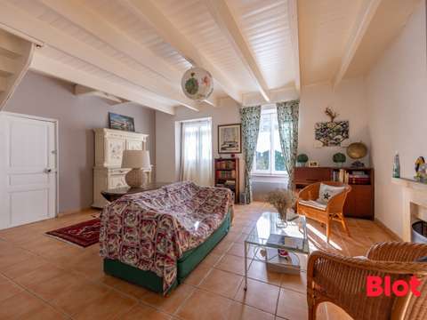 Longère et corps de ferme 5 pièces