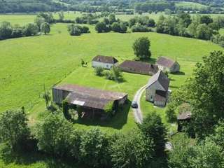 Longère et corps de ferme 7 pièces
