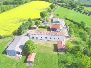 Longère et corps de ferme 10 pièces