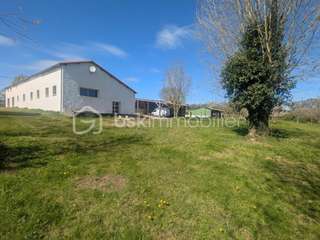 Longère et corps de ferme 10 pièces