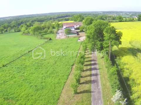 Longère et corps de ferme 10 pièces