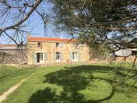 Longère et corps de ferme 8 pièces