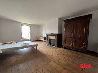 Longère et corps de ferme 7 pièces