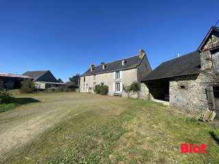 Longère et corps de ferme 7 pièces