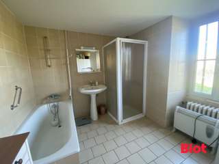 Longère et corps de ferme 7 pièces