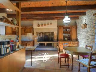 Longère et corps de ferme 8 pièces