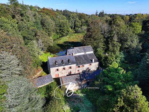 Longère et corps de ferme 8 pièces