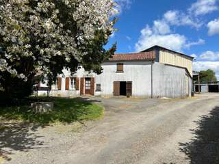 Longère et corps de ferme 3 pièces