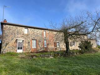 Longère et corps de ferme 4 pièces