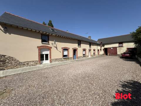 Longère et corps de ferme 8 pièces Montauban-de-Bretagne 35