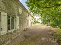 Longère et corps de ferme 8 pièces