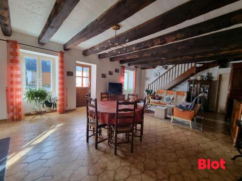 Longère et corps de ferme 7 pièces