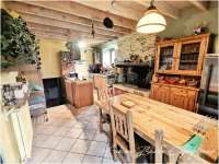 Longère et corps de ferme 8 pièces
