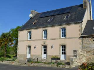 Longère et corps de ferme 17 pièces