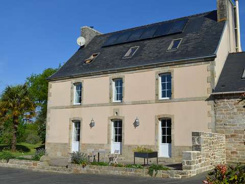 Longère et corps de ferme 17 pièces