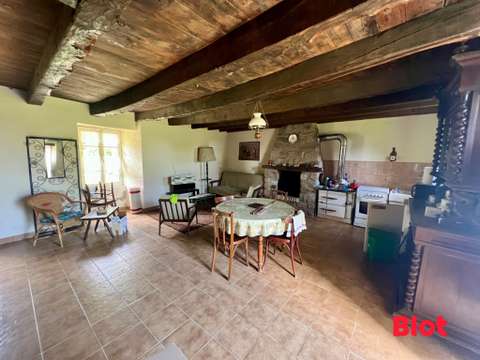 Longère et corps de ferme 5 pièces