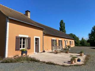 Longère et corps de ferme 9 pièces